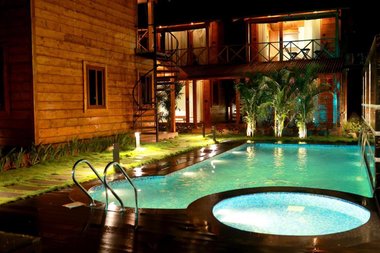 Wooden Ecr Sea Resort Пондичерри Экстерьер фото