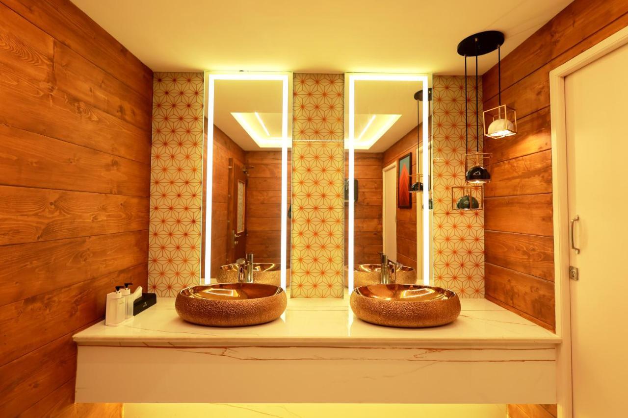 Wooden Ecr Sea Resort Пондичерри Экстерьер фото