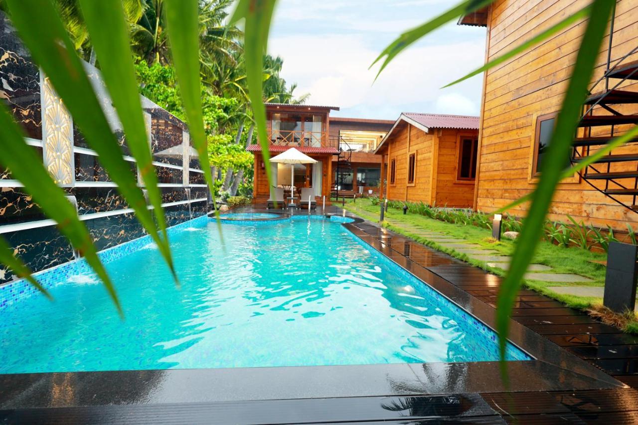 Wooden Ecr Sea Resort Пондичерри Экстерьер фото