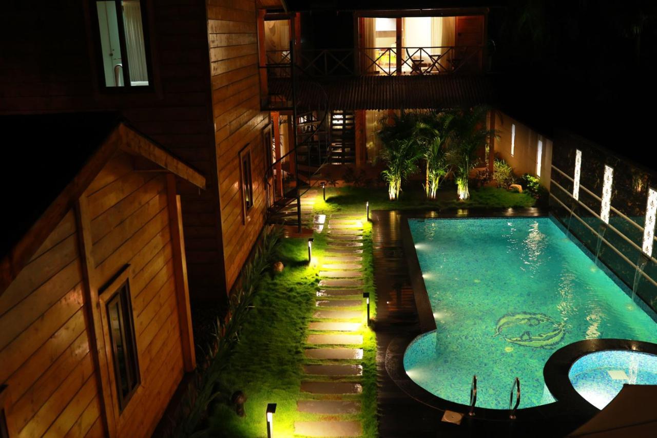 Wooden Ecr Sea Resort Пондичерри Экстерьер фото
