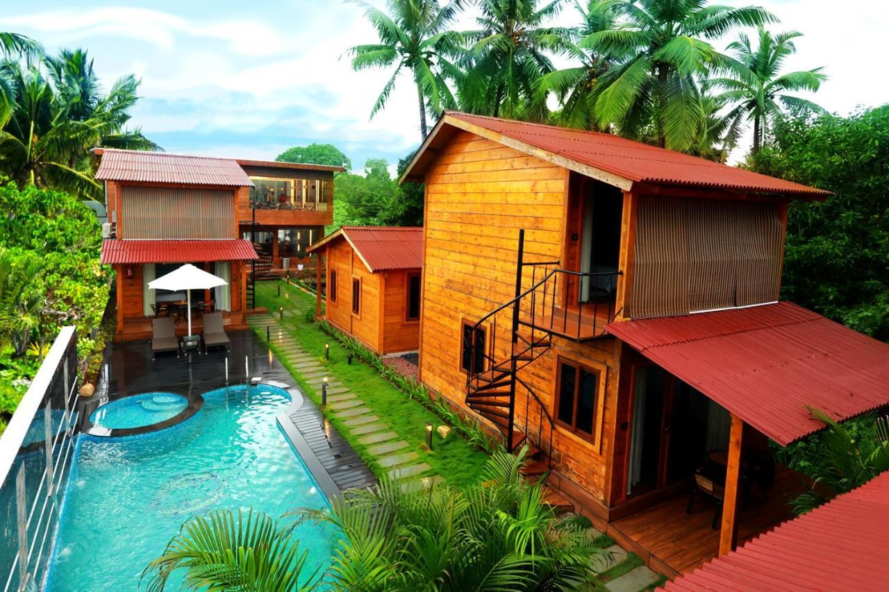 Wooden Ecr Sea Resort Пондичерри Экстерьер фото